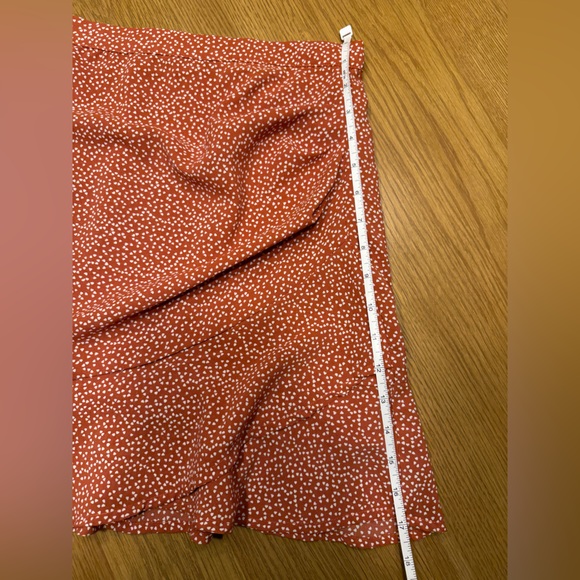 Red Polka Dot/Heart shape print Women's Skirt Size M Valentines Day. - Picture 3 of 5